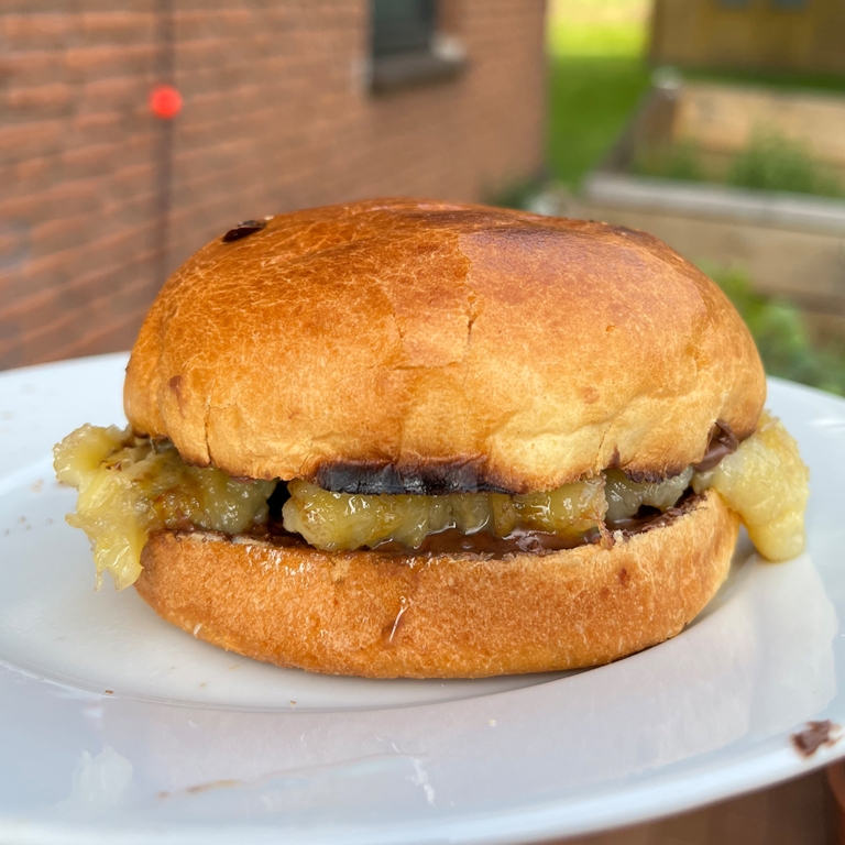 Süßer Burger mit Banane und Nutella, Taste Test | Burgertour Hannover